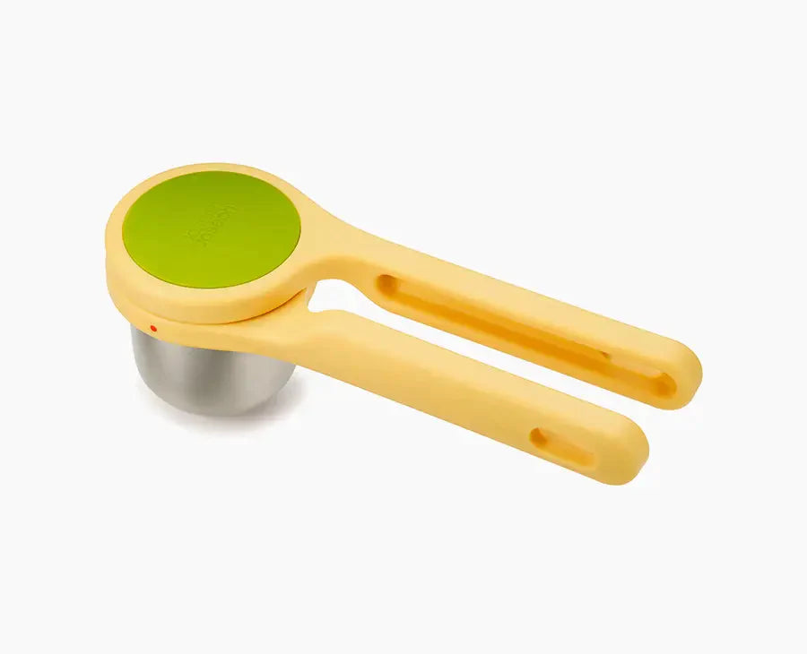 Joseph Joseph Helix Yellow Citrus Juicer 20101
