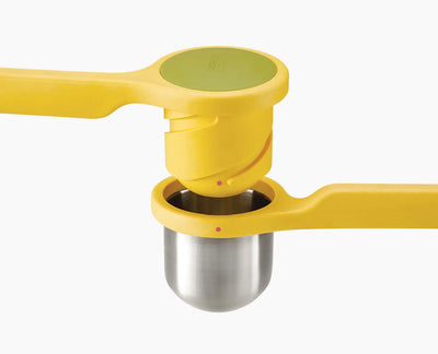 Joseph Joseph Helix Yellow Citrus Juicer 20101