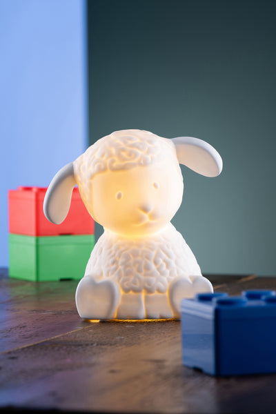 Belleek Living Lamb Luminaire: 9397