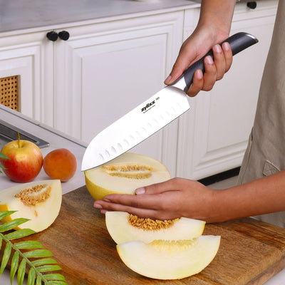 Zyliss Comfort Pro Santoku Knife 18cm: E920311