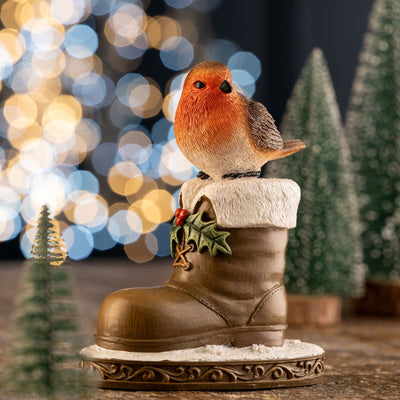Aynsley Christmas Robin & Boot Figurine: XMAS30853