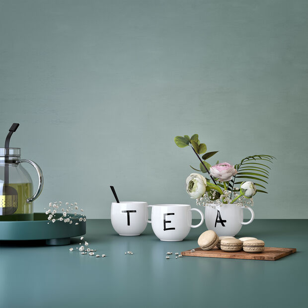 Villeroy and Boch Letters Mug T