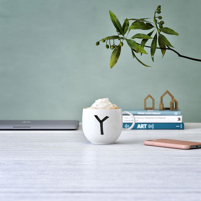 Villeroy and Boch Letters Mug Y