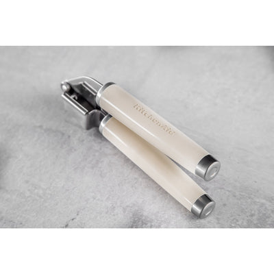 KitchenAid  Garlic Press Almond Cream  KAG132OHACE